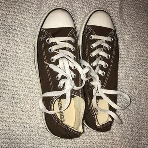 Chuck Taylor’s - Converse